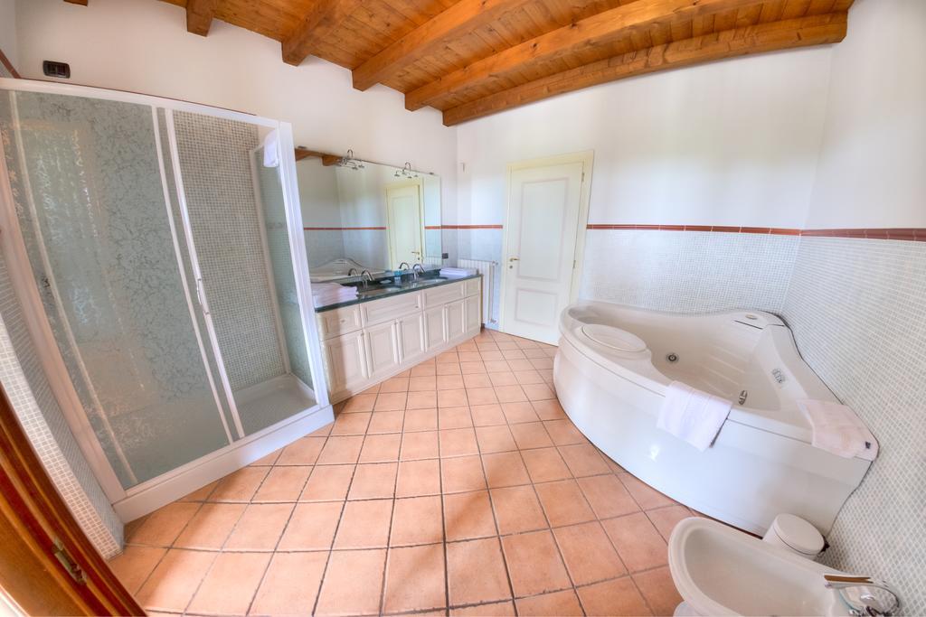 Agriturismo Villa Antonella Исео Экстерьер фото